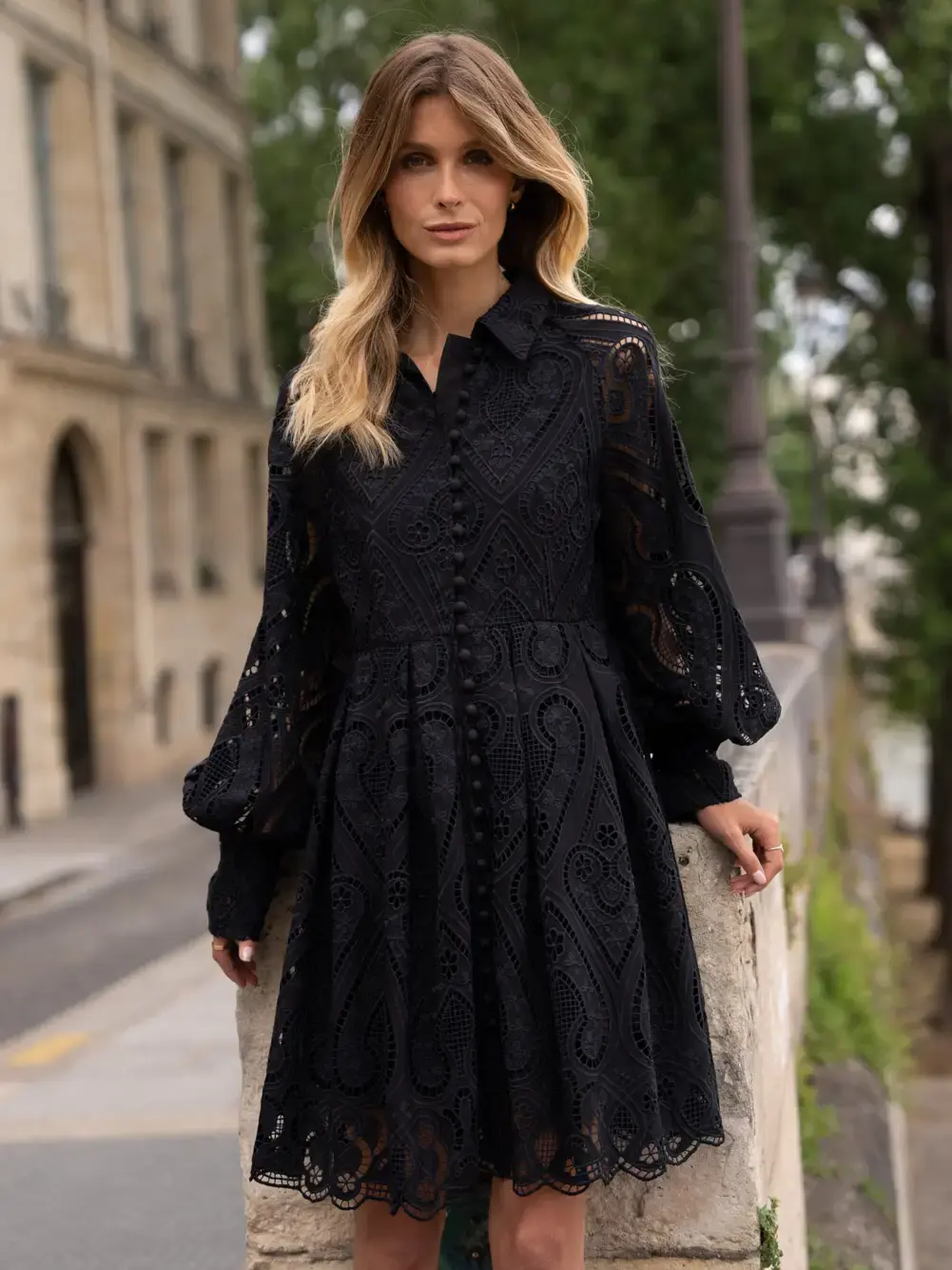 vestido preto curto 2.webp