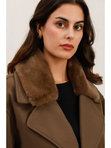 Manteau long à double boutonnage